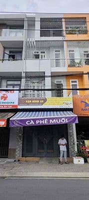 Nhà Mặt Tiền Kinh Doanh khu Tên Lửa Sầm Uất 3 Lầu, 7 Phòng,Mới sơn sửa
