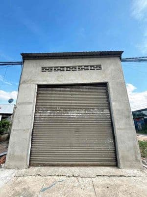 Cho Thuê Kho ( 100m2 ) hỗ trợ điện 3Fa, gần Gas Hố Nai, Giá: 2tr5