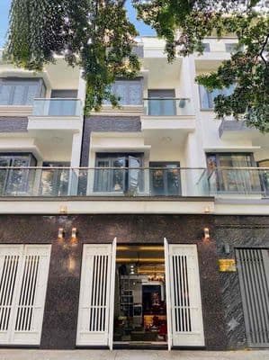 Huỳnh Tấn Phát - 6 Tỷ 950 - Xe Hơi Vào Nhà- Nhà 4 Tầng 61m² - 4PN
