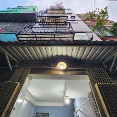 Cho thuê nhà Dương Vân Nga - 5 tầng 3pn4wc, chỉ 8tr/tháng