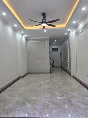 Cho thuê nhà 5 tầng có thang máy Ngô Thì Sỹ, Vạn Phúc