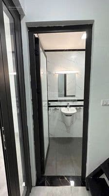 Cho thuê nhà nguyên căn MP Đội Cấn, Ba Đình, 18tr/tháng