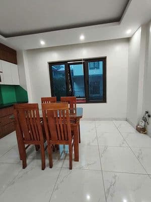 Cho thuê nhà nguyên căn Đô Nghĩa, 50m2, 5 tầng, ô tô