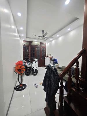 Cho thuê nhà nguyên căn phố Nguyễn Đức Cảnh, Hoàng Mai