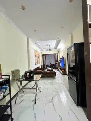 Cho thuê nhà nguyên căn Cự Khối, Long Biên - 7 triệu/tháng