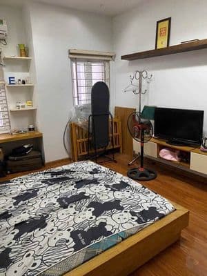 Cho thuê nhà riêng 30m2 x 5 tầng, ngõ 27 Võ Chí Công, Tây Hồ