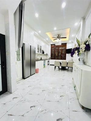 Cho thuê nhà 60m2, 5 tầng, ngõ Giải Phóng, Hoàng Mai