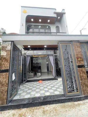 NHÀ 5m X 15m-1 Lầu Sát Bên Chợ-Gần GX Bùi Môn- QL22