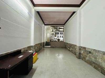 Cho thuê nhà nguyên căn 3 tầng – mặt tiền điện biên phủ
