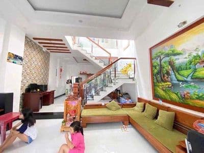 Bán gấp nhà rẻ 2 tầng gần văn tiến dũng hướng bắc hoà xuân