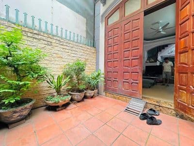 Cho thuê nhà 5 tầng Hoàng Mai, 15tr, đủ nội thất