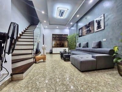 Cho thuê nhà Nguyên căn Khâm Thiên, Đống Đa, full đồ