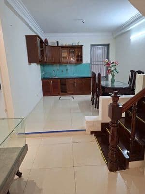Cho thuê nhà nguyên căn Hoàng Văn Thái 50m² x 4 tầng