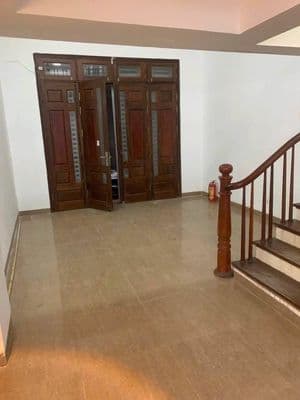 Cho thuê nhà 40m x 5 tầng Ngõ 101 Hoàng Ngân, Cầu Giấy