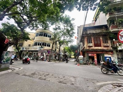 Cho thuê nhà mặt phố chợ Hà Đông, 60m², kinh doanh sầm uất
