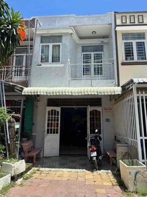 Nhà trệt lầu 4x20m 03phòng phù hợp ở gia đình, Vp CTY kDC 586