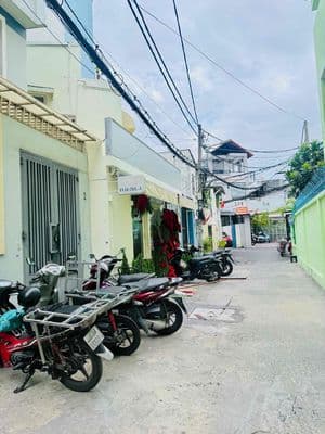 Bán nhà Trần Khắc Chân, DT (6x6,5) căn góc 4 tầng, gần Quận 1
