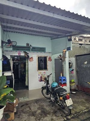 Bán nhà cấp 4 có gác lửng, Sổ hồng riêng chính chủ tại chợ Cây Chàm