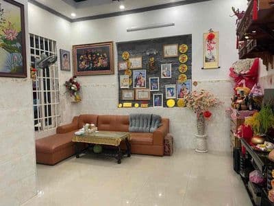 bán nhà kdc Phú Hoà giá đầu tư, 120m2 giá 4.9tỷ rẻ nhất khu