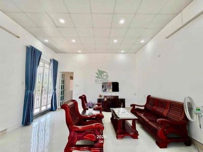 Cho thuê nhà nguyên căn 2 phòng ngủ hẻm lê phòng phong khu phước long