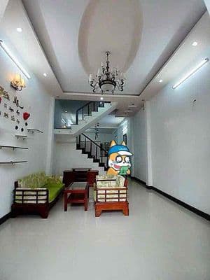 Cho thuê nhà: 8 triệu/tháng 3 phòng ngủ hẻm 6m có nội thất