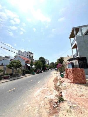 Hàng hiếm mt nguyễn đình chiểu _ nam việt á _ sụp hầm
