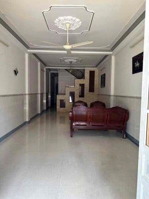 Nhà lầu 3 phòng KDC 586