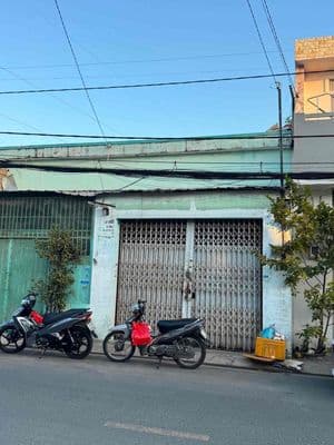 Nhà Mặt Tiền Bà Điểm 6 ( chợ Huế)