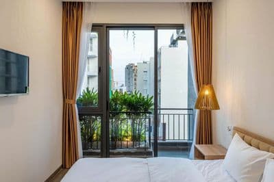 Căn hộ có ban công gần bãi biển phạm văn đồng - sơn trà