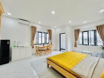 Căn hộ thang bộ l3, ban công