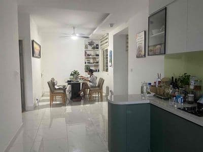 Cho thuê căn hộ diện tích lớn view sông chung cư Era Town Đức Khải