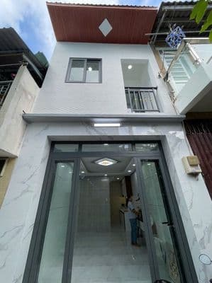 Nhà đẹp ở liền, hẻm Kinh Dương Vương, 22m2, 2 tầng, chỉ 2.9 tỷ