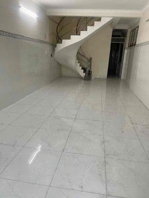 Nhà mặt tiền đường lớn. Dễ kinh doanh . Khu Binh Phu q6.