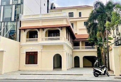 Cho thuê biệt thự sân rộng 15x24m – lý chính thắng, quận 3 | fnb
