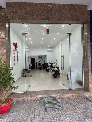 Mặt bằng kinh doanh Lạc Long Quân, Q.11 4m x 12m