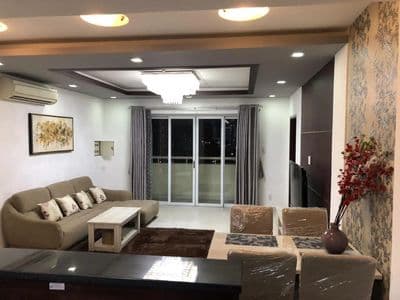 Cho Thuê Căn Hộ Hùng Vương Plaza - 130m² (2PN, 3WC) - Full Nội Thất