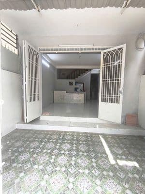 Nhà nguyên căn 4 pn - đối diện công viên linh trung - thủ đức