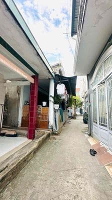 nhà cấp 4 to. gần mặt tiền phạm văn đồng. linh trung. 2pn giá tốt