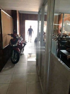 Cho thuê nhà mặt tiền phan văn trị q5