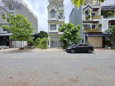 Đất đẹp trục chính ngay cổng KDC Phú Hồng Thịnh 9, phường Đông Hòa