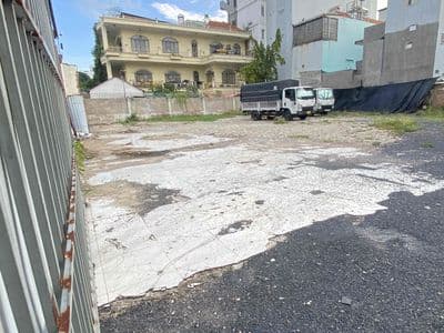 Cho Thuê Đất 700m2 ngay phan văn hớn thông ra khu 38 ha - cầu sắt