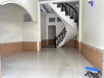 Bán nhà hẻm 6m. 3 tầng. sân thượng. 40m2. sàn 120. chỉ 3.65tỷ