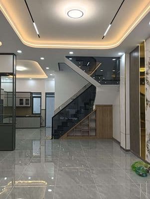 Nhà tốt Hóc Môn