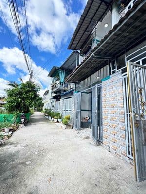 Nhà nở hậu 5m, giá rẻ gần chợ đình /tỉnh lộ 9, giáp hóc môn hơn 700 nh