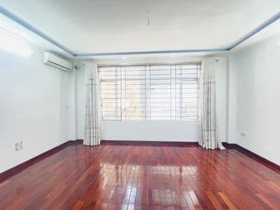 Cho thuê văn phòng 30m2 phố nguyễn thị định - trần duy hưng