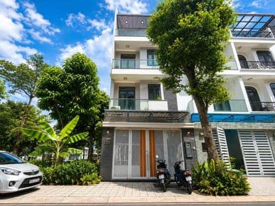 Siêu phẩm nhà phố hiện đại-có hầm full noiij thât! ở và văn phòng!