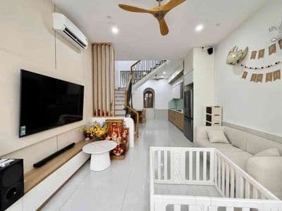 Nhà mới lung linh 3pn gồm 1pn trệt - vuông vức - giá 6.78 tỷ