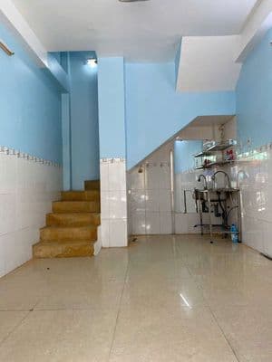 Nhà Thuê Hẻm 373 lý thuong kiệt 9,5triệu 3Pn 2 wc