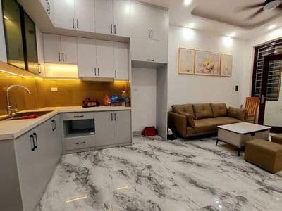 Cho thuê nhà phố Vân Hồ - cạnh công viên Thống Nhất - Nhà rộng đẹp