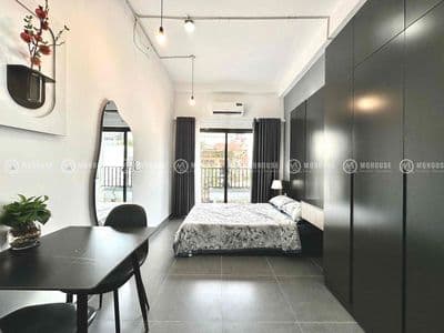 Studio ban công - thiết kế hiện đại ngay sau lưng etown - lh zalo